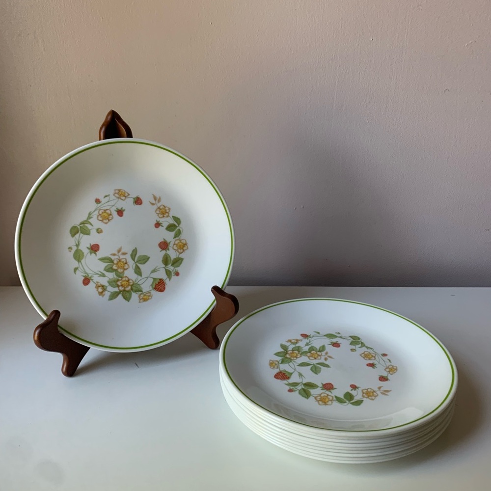 Vintage Corelle Strawberry Sundae Salad Plates Set of 5